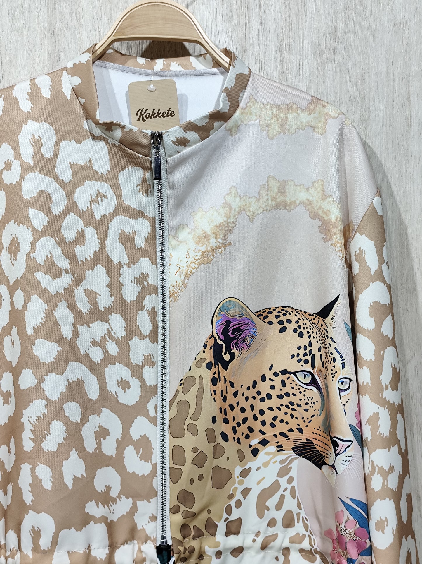 CHAQUETA ESTAMPADA
