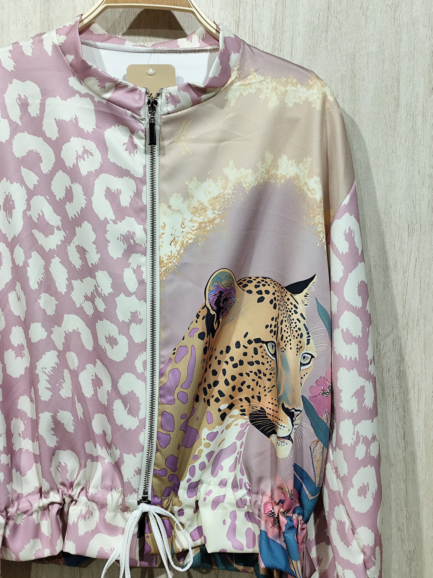 CHAQUETA ESTAMPADA